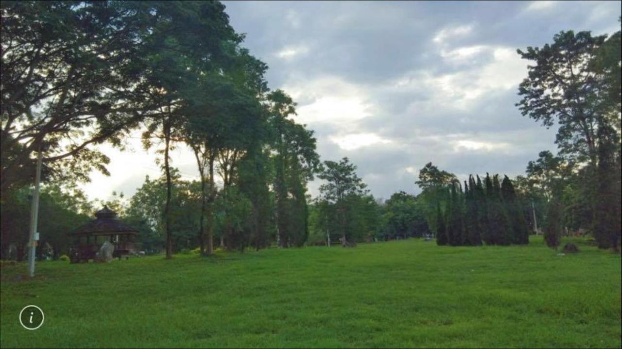 Inthanon Riverside Resort Чомтонг Екстер'єр фото